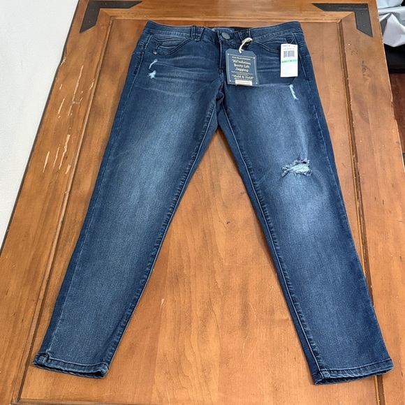 Democracy Denim - Democracy NWT Booty Lift Jeggings Size 8
